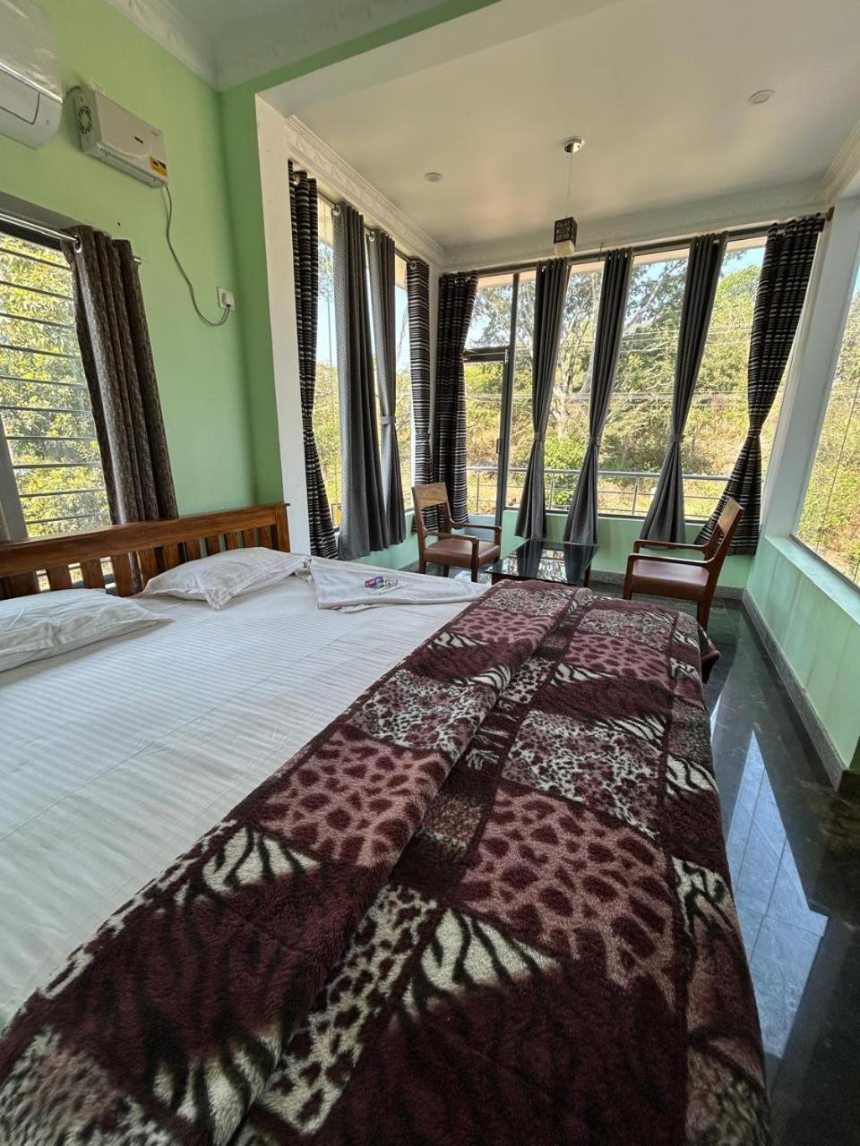 Yelagiri Goldhill Resort Ngoại thất bức ảnh